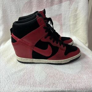 Nike Dunk Sky High Hidden Wedge 
Bred Women Sz 9